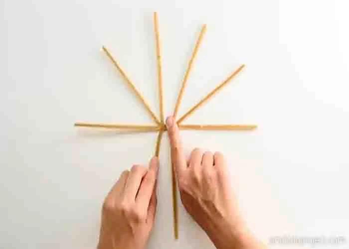 Making the DIY beaded pipe cleaner corn decor