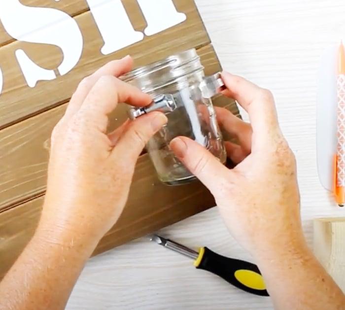 Farmhouse Bathroom Wall Decor With Mason Jars - DIY Mason Jar Crafts
