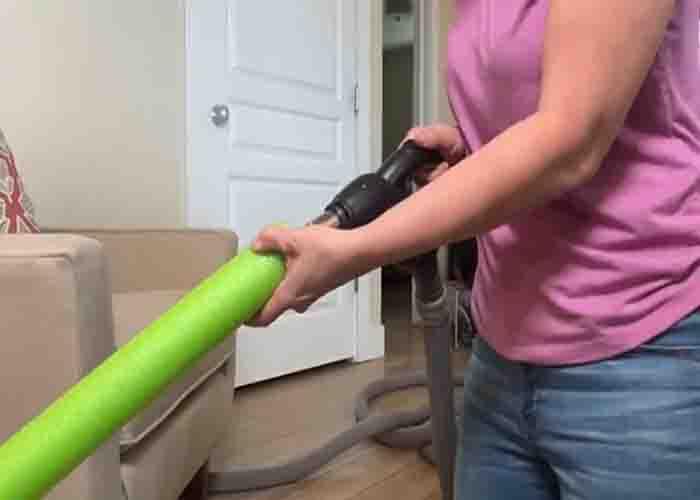Using a pool noodle as vacuum extender