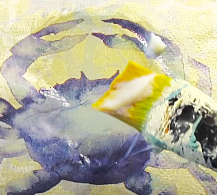 Paint Mod Poge Sarting At The Center Of Your Decoupage Art
