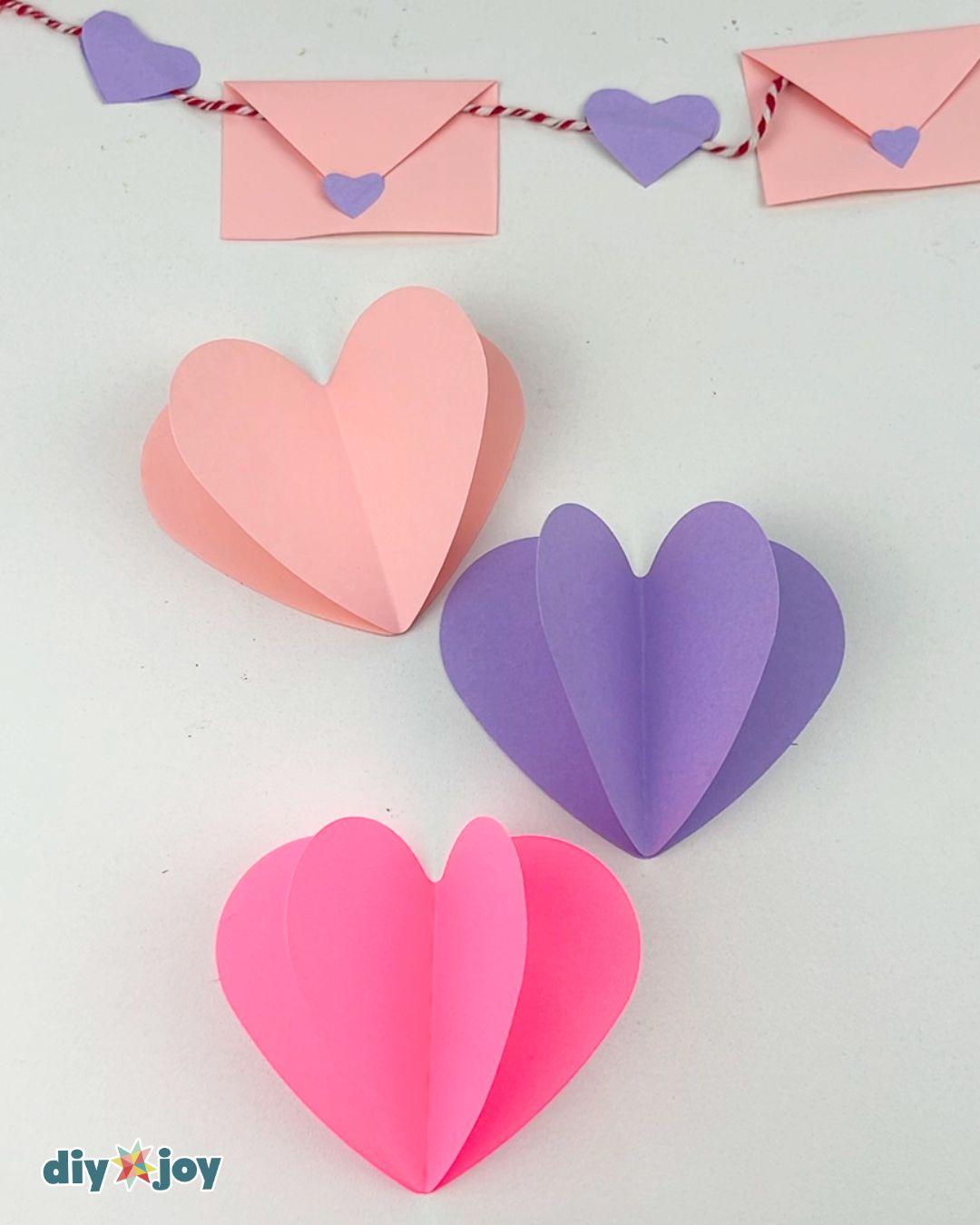 Paper Heart Wreath — diy heart wreath