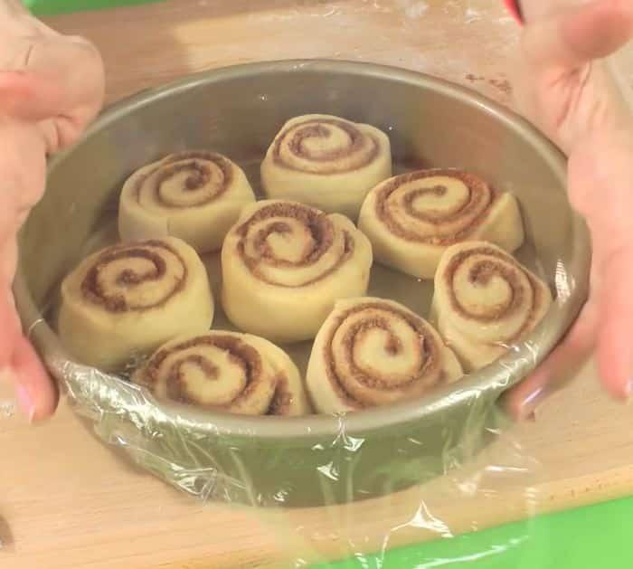How to Make Cinnamon Rolls