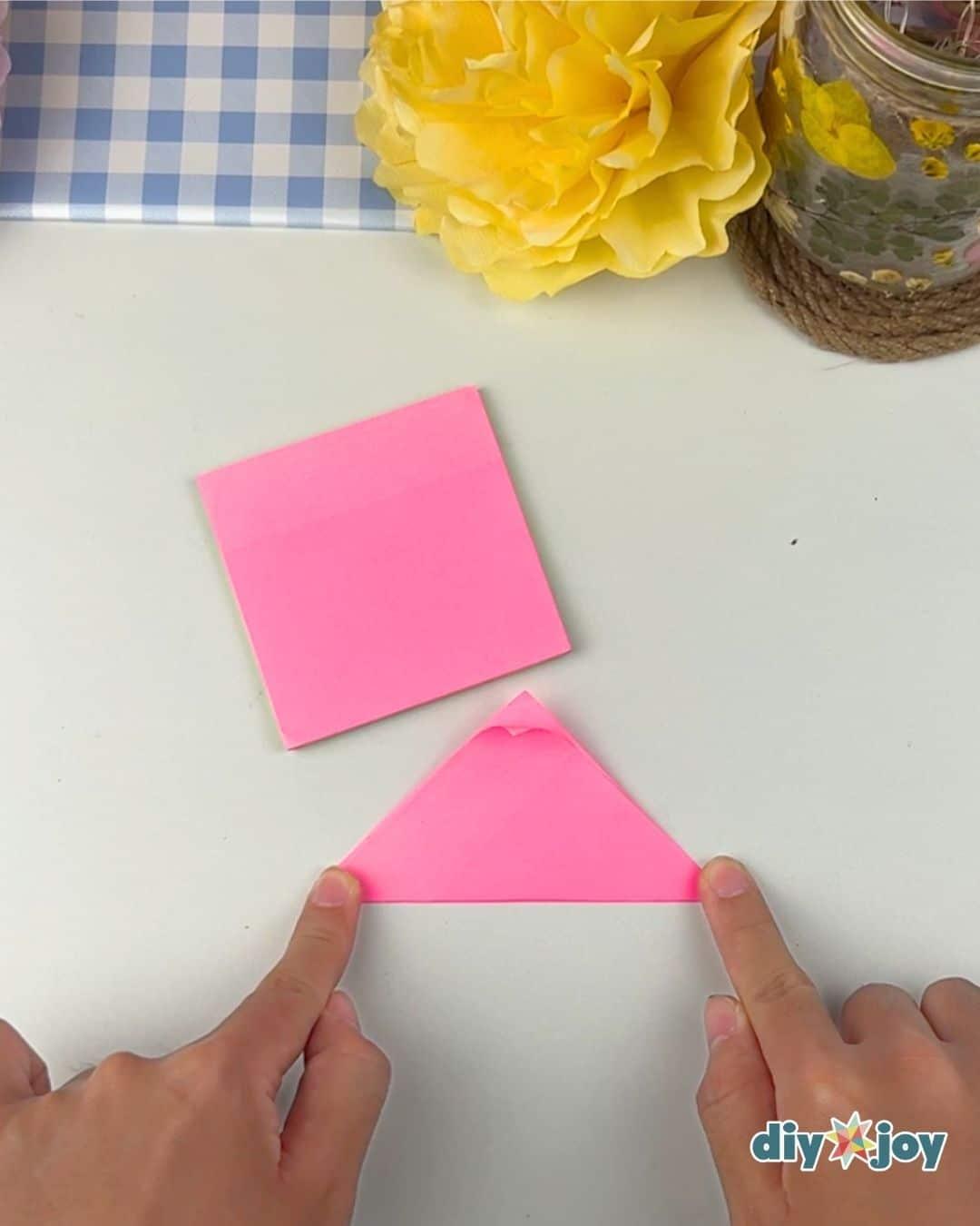 Homemade Post It Notes Paper Flowers — diagonal fold