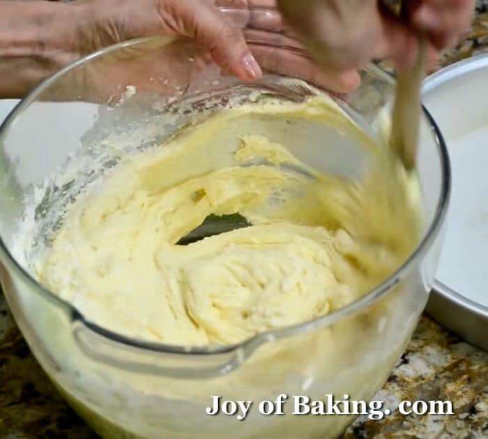 Moist and Fluffy Coconut Cake With Lemon Curd Recipe