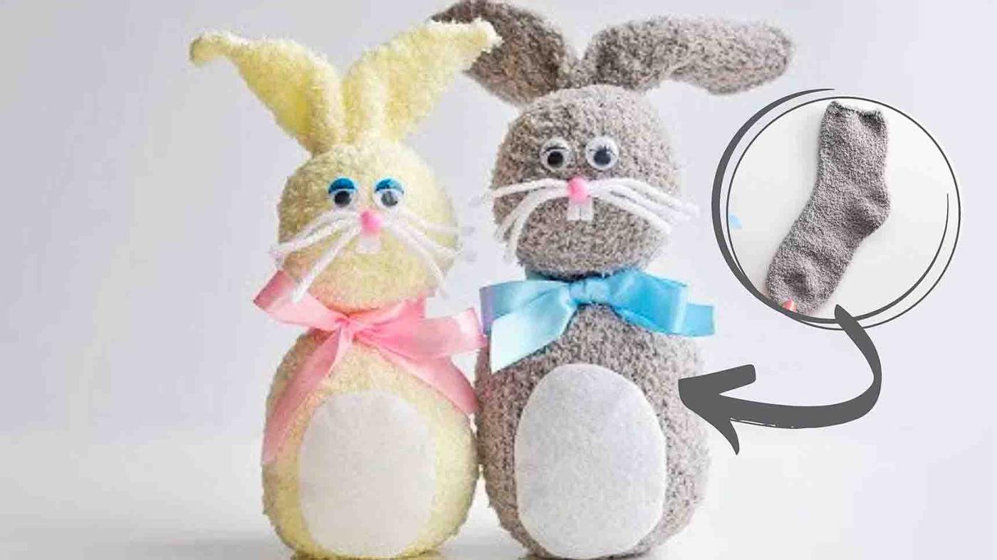 Easy No-Sew Sock Bunnies Tutorial