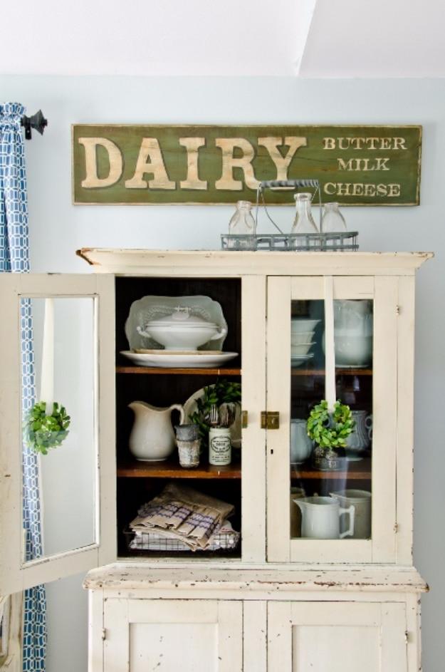 Make An Antique Sign, budget friendly using stuff already sitting in a bin and something worth showing off once it is done