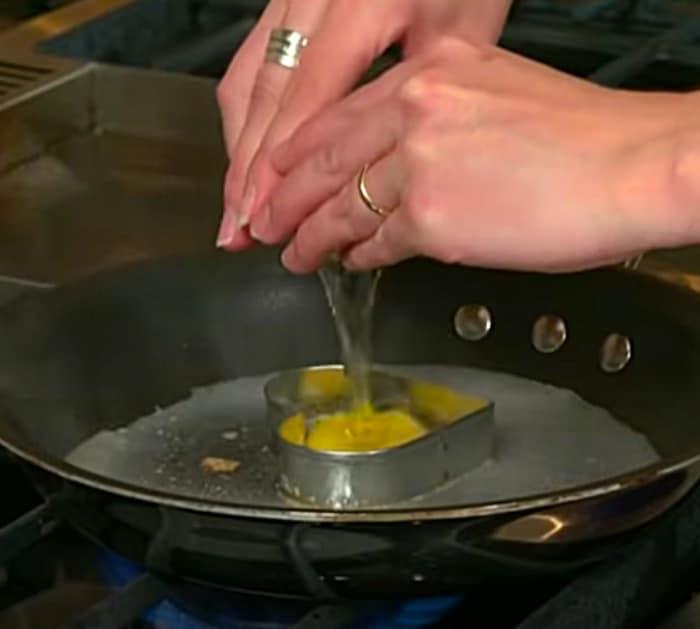 Cook eggs in a cookie cutter for a McDonald's Egg McMuffin