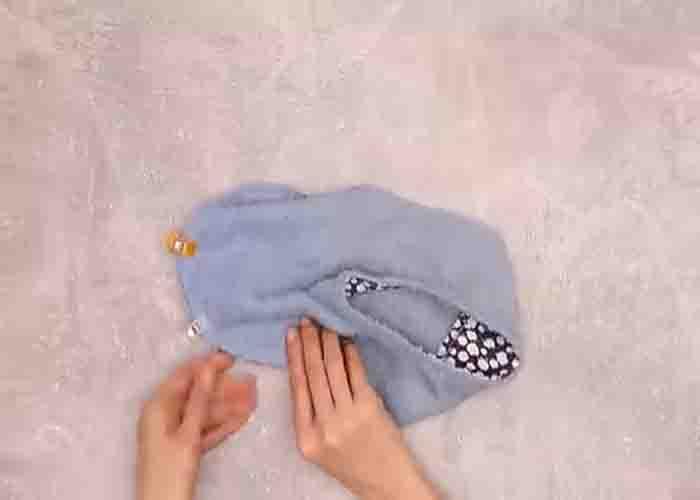 Sewing the soles and the body of the DIY slippers