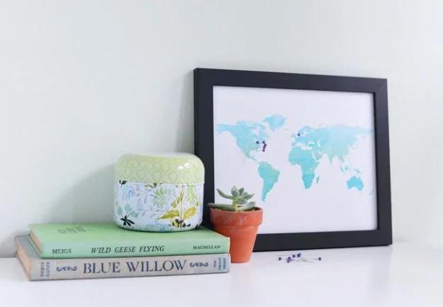 DIY Pinboard Travel Map for Your Anniversary, a genuinely useful gift for well under the usual price