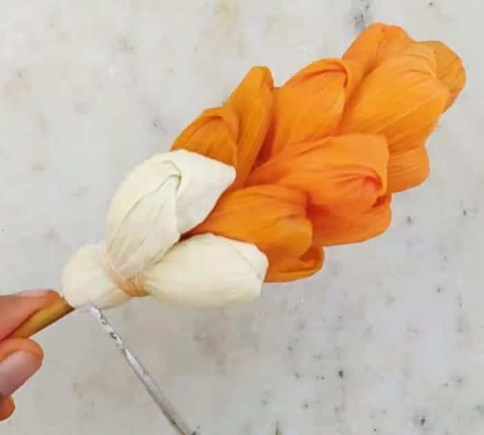 Easy DIY Corn Husk Flower Tutorial