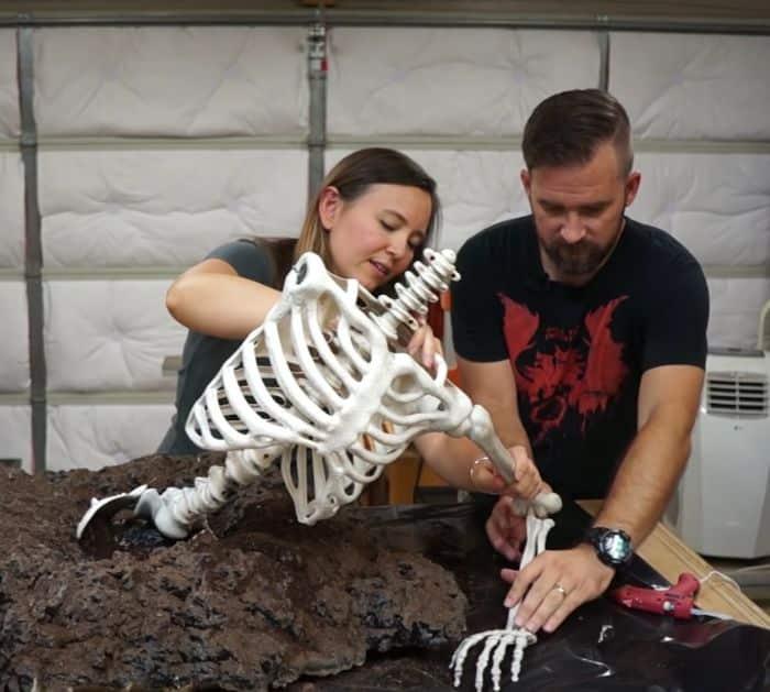 How To Make DIY Graveyard Skeleton Halloween Props