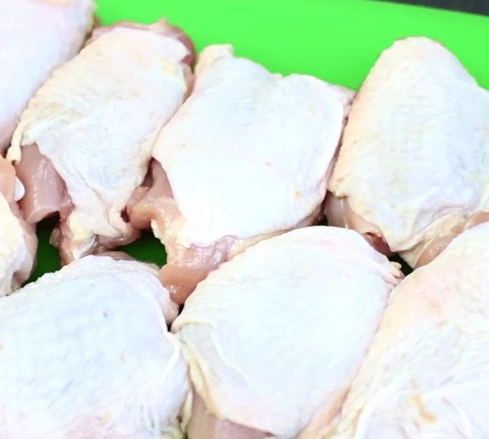 How to Make Smothered Chicken & Gravy