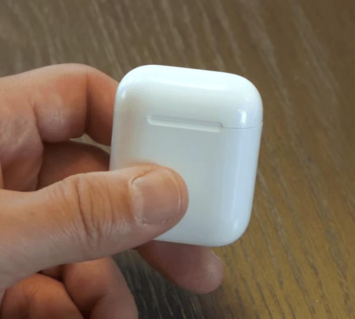 How to Clean Airpods Properly