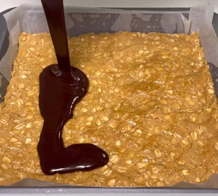 How to Make Chocolate Revel Bars