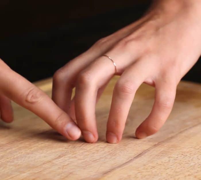 How to Properly Chop With Your Knives (Basic Knife Skills) Steps