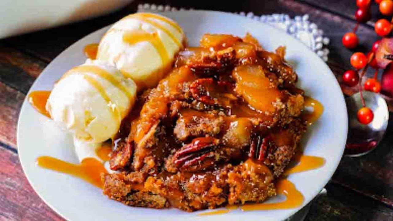Caramel Apple Pecan Dump Cake Recipe