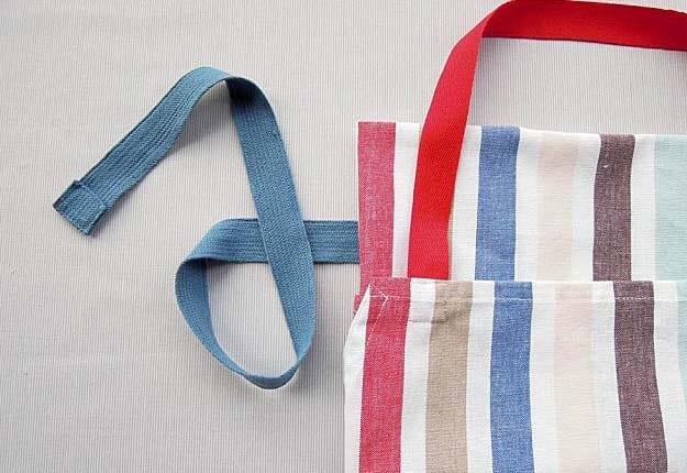 Cheap DIY Projects to Sell - DIY Apron Sewing Tutorial - DIY Projects & Crafts by Sueeye #diy #quickcrafts #crafts #easycraftss