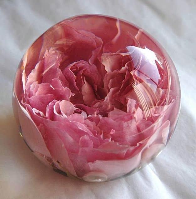 Bouquet Of Flowers Preserved in Resin, simple enough for a first try and a clever way to use what you already own