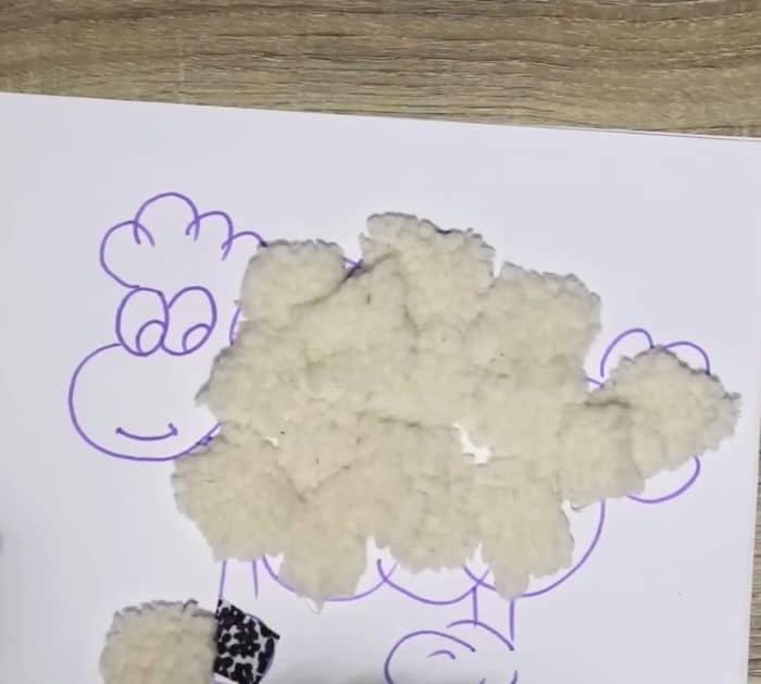 7 Easy and Practical Ways to Use Up Tiny Fabric Scraps Tricks