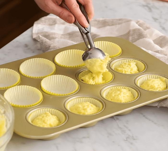Easy Moist Lemon Cupcakes Instructions