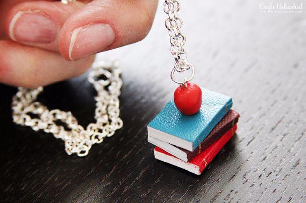 Stacked Book Necklace, quick enough to pull off on a lazy weekend and a display that photographs beautifully