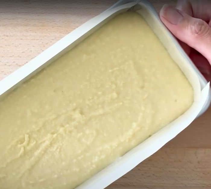 How to Make Keto Yogurt Almond Cake
