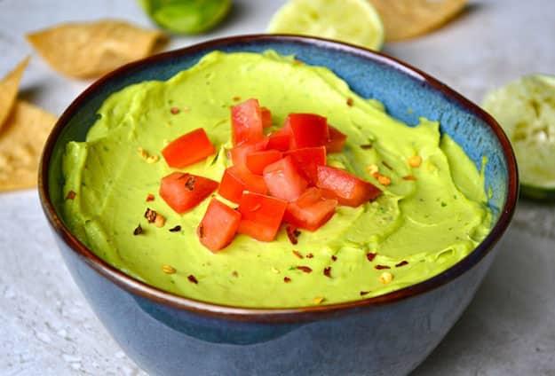 Easy Party Food Ideas | Best Guacamole Recipe | DIY Projects and Crafts by Sueeye #appetizers #partyfood #recipes