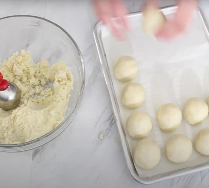steps in making sugar cookie truffles
