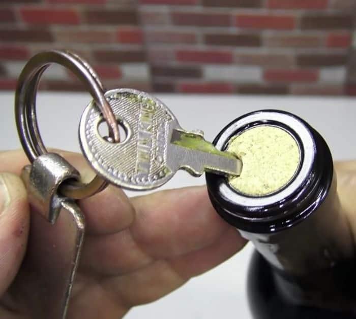 How To Open A Wine Bottle