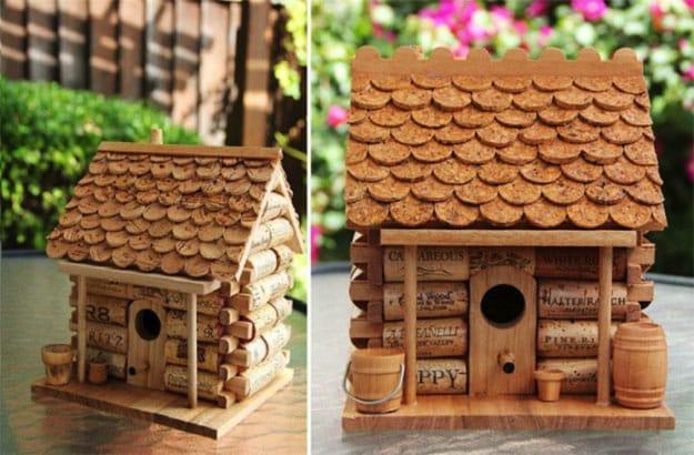 Wine Cork Crafts for Kids to Make - Wine Cork DIY Birdhouse - DIY Projects & Crafts by Sueeye #crafts