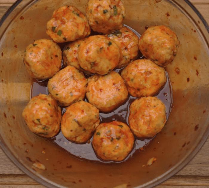 How to Make Firecracker Chicken Meatballs