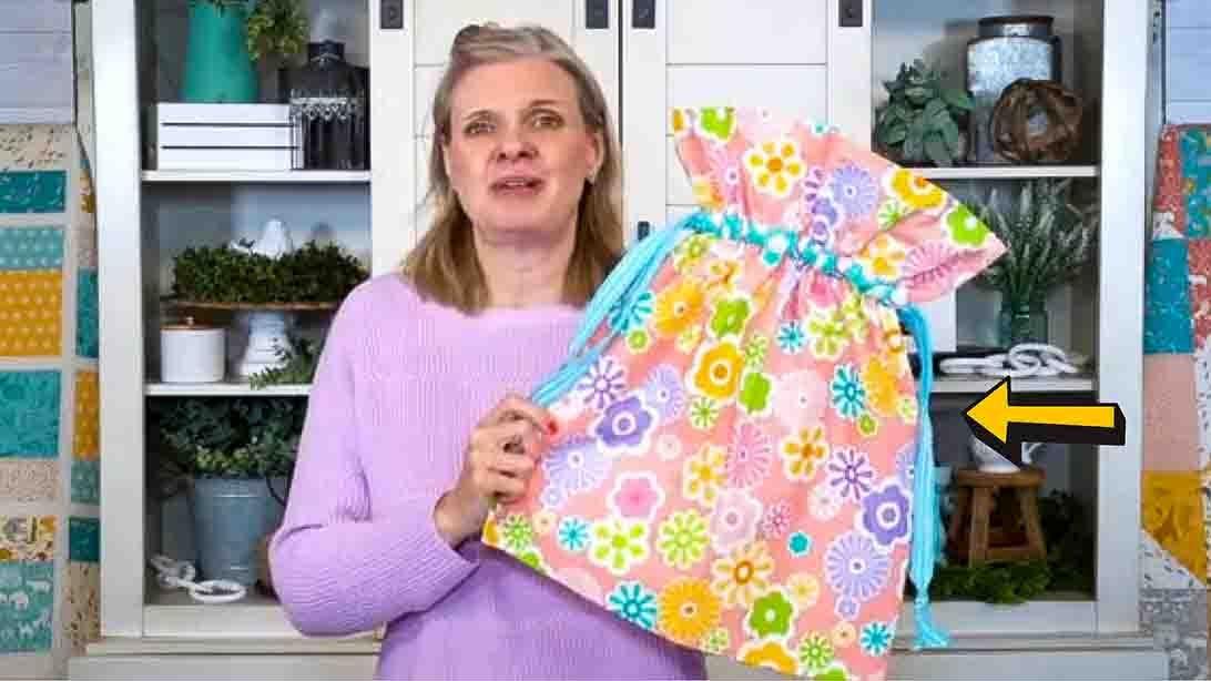 Half-Yard Drawstring Bag Tutorial