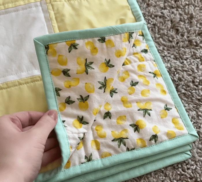 How to Make Gingham Baby Quilt
