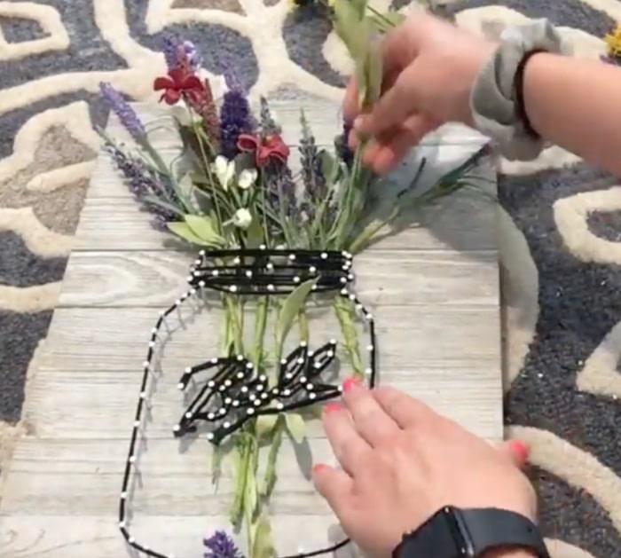 How to make Mason Jar String Art
