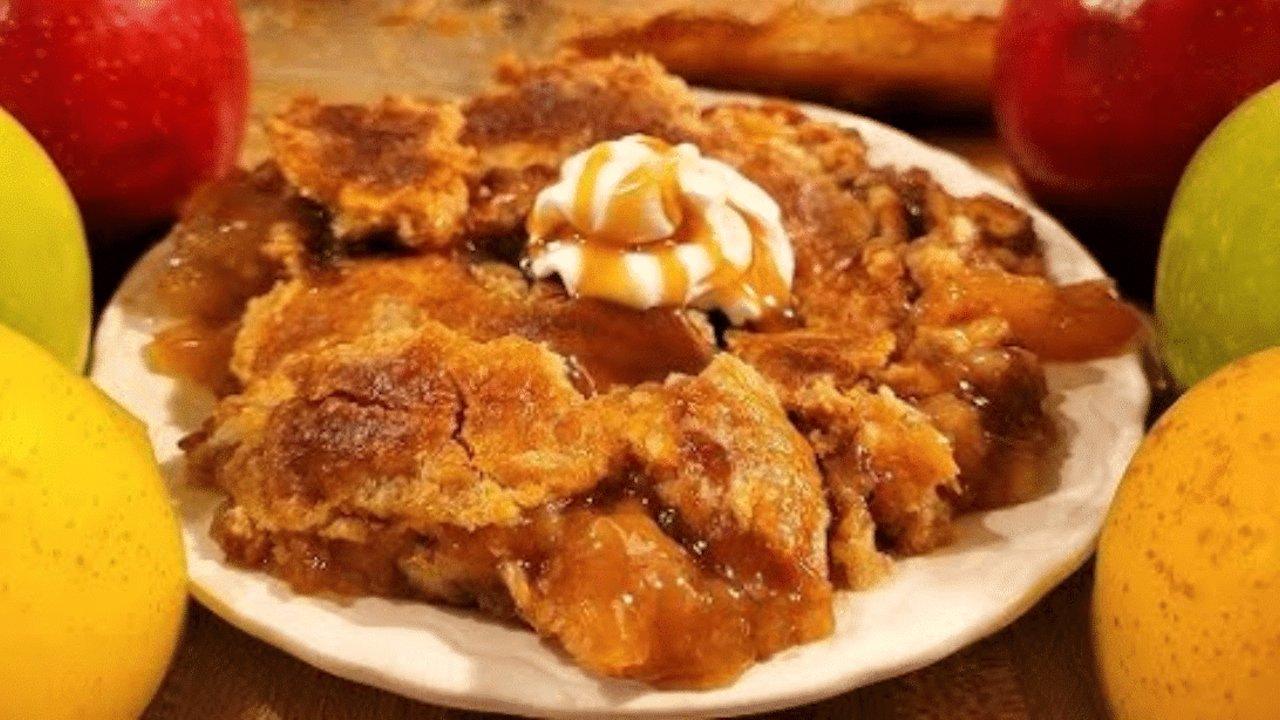 4-Ingredient Caramel Apple Dump Cake Recipe