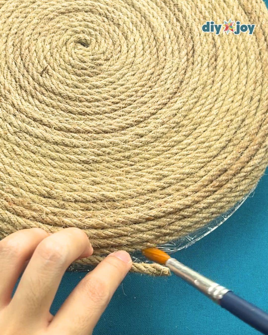 Jute Rope Tray — cutting the end