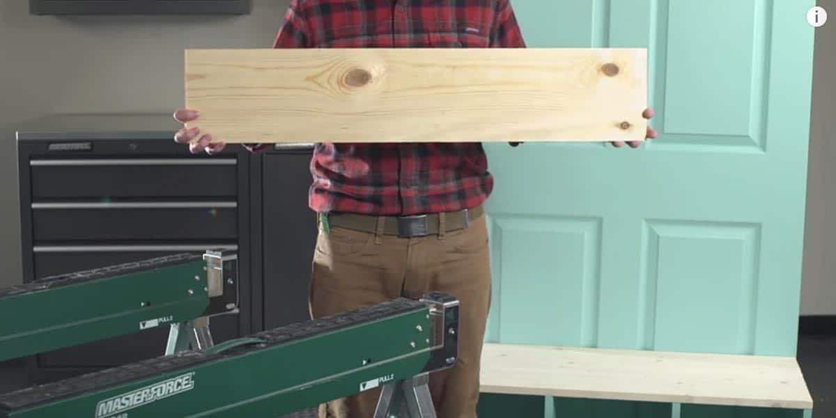 He Paints A Door And You Won’t Believe The Brilliant Thing He Does With It!