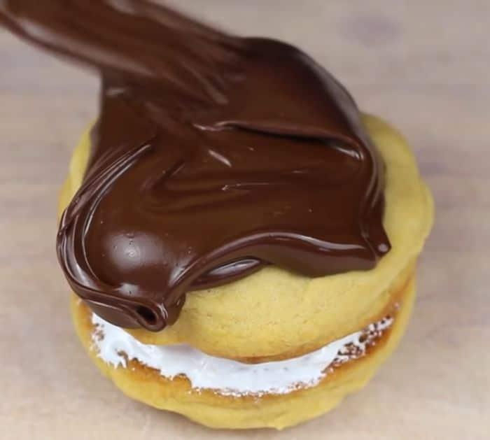 How to Make Homemade Moon Pies