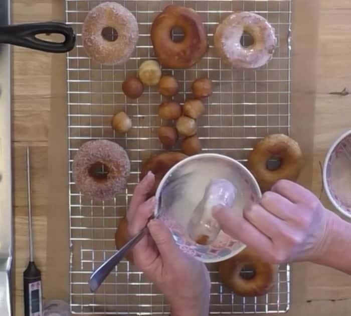 Easy Canned Biscuit Donuts Recipe