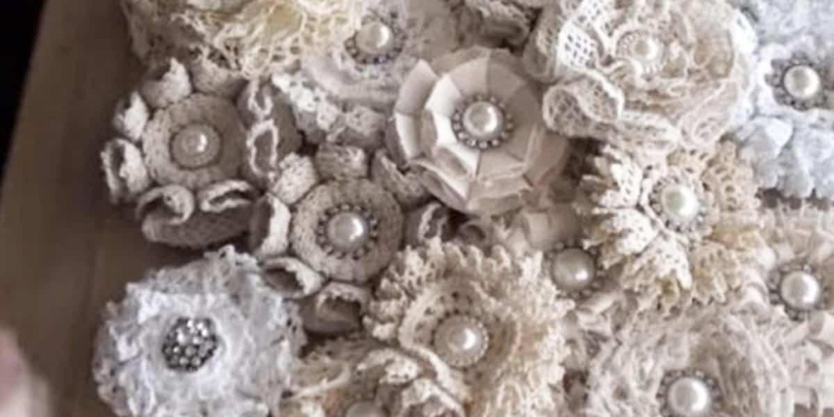 Learn How to Make Shabby Chic Flowers With a Glue Gun and Lace