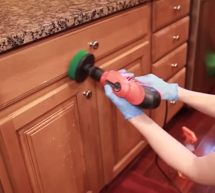How to Remove Thick Grease from Kitchen Cabinets Tricks