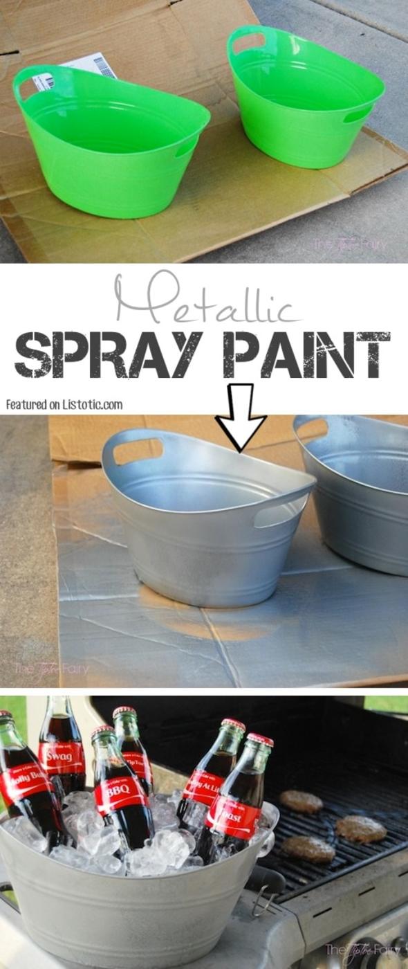 DIY Mini Galvanized Tubs, quick to set up on a rainy afternoon and a finishing touch that ties the room together