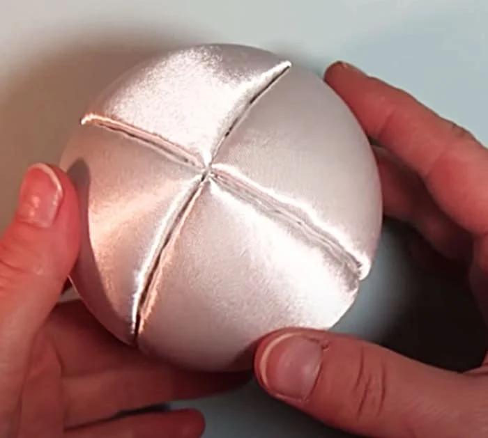 Dollar tree Christmas Ornaments - DIY Tree Ornament Ideas - Christmas Decor Ideas
