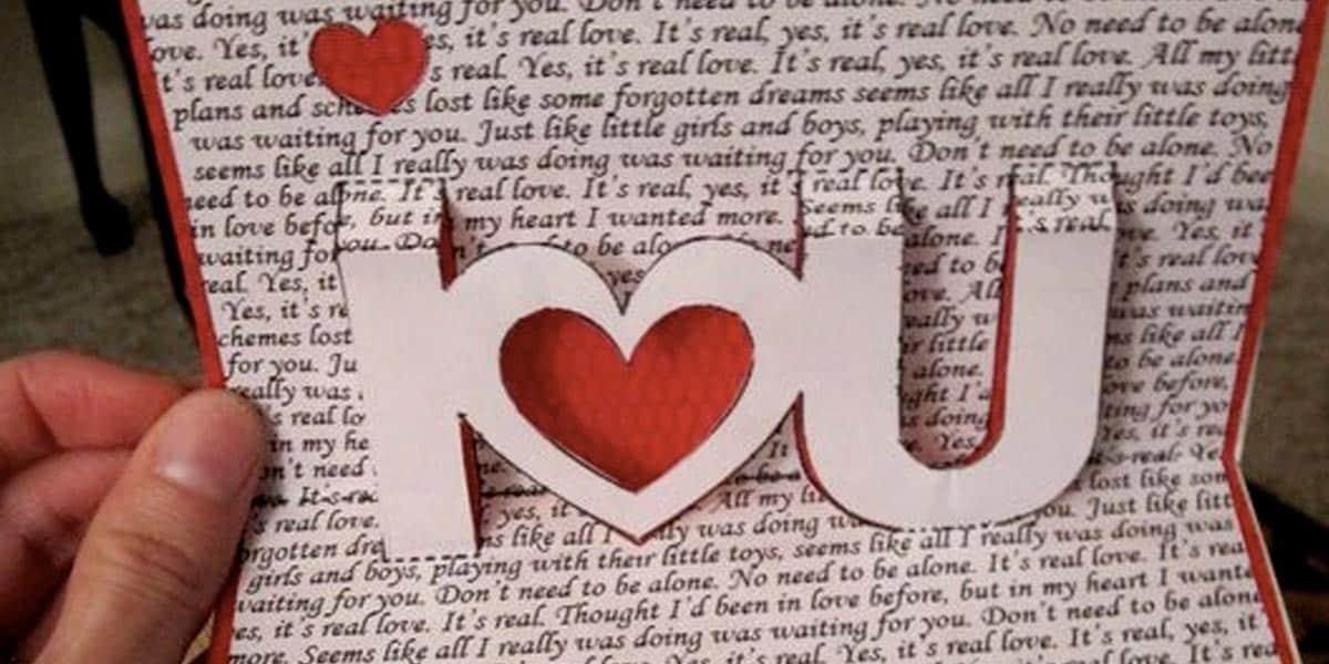 She Shows Us How To Make This Knock Out Valentine’s Day Card That Is Stunning!