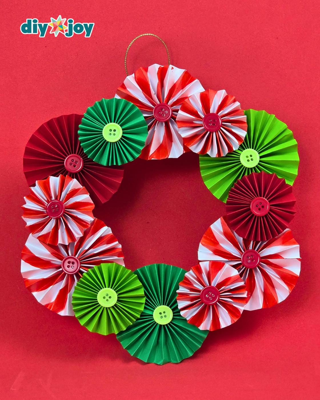 Easy Christmas Paper Wreath