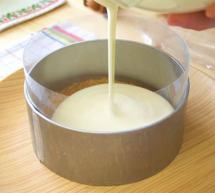 Easy to Make No-Bake Lemon Cheesecake