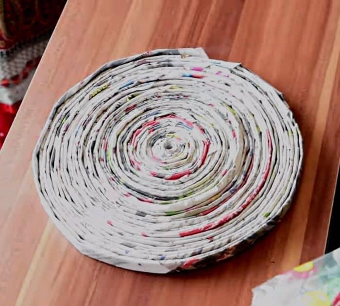 DIy Recycled Newspaper Project Ideas