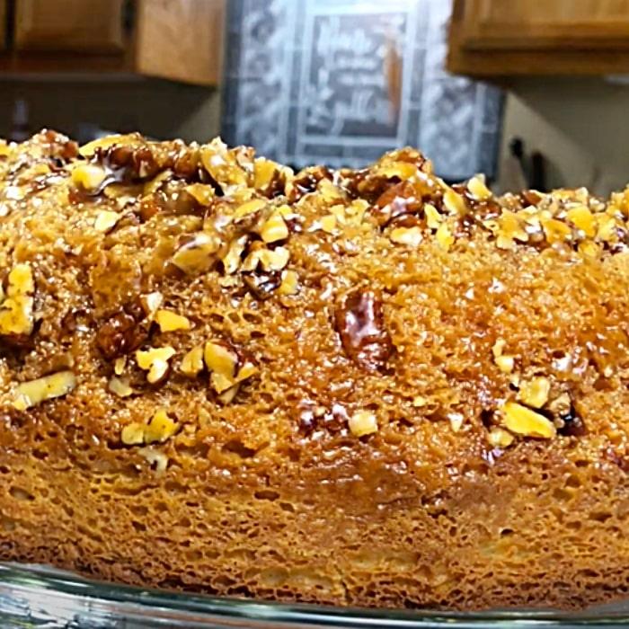 Easy Cake Ideas - How To Make A Homemade Pecan Cake - Bundt Cake Recipes
