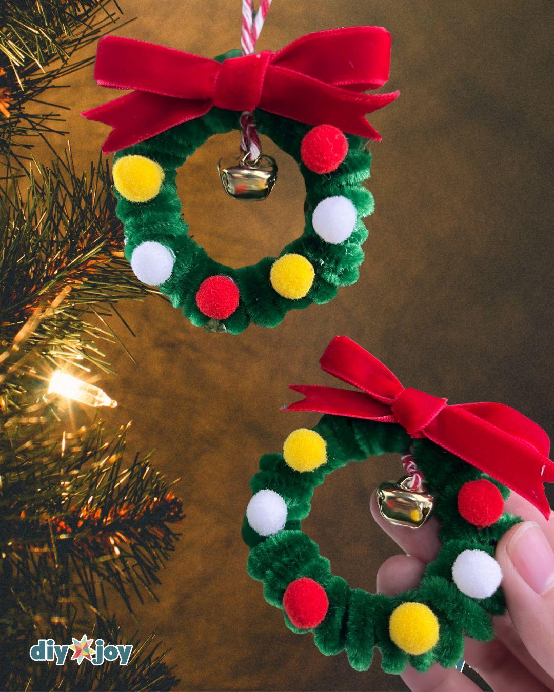 Easy Christmas Ornament Pipe Cleaners — diy holiday decor