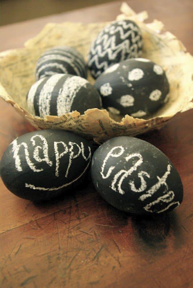 Easter Egg Decorating Ideas - Chalkboard Easter Eggs - Creative Egg Dye Tutorials and Tips - DIY Easter Egg Projects for Kids and Adults